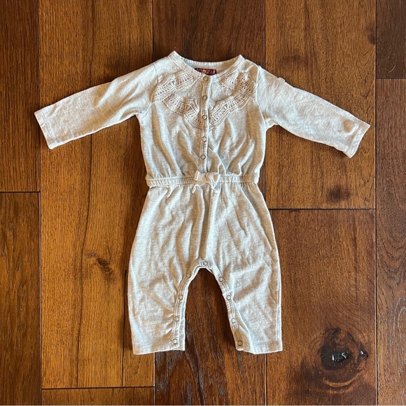 7 For All Mankind Romper 3-6 Month - Picture 1 of 6
